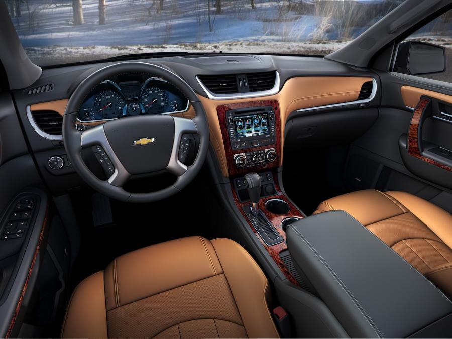  Chevrolet Traverse LTZ 2012 года  (фото 5 из 13)